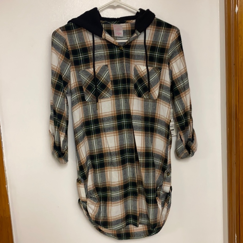 NWT Women’s plaid hoodie shirt